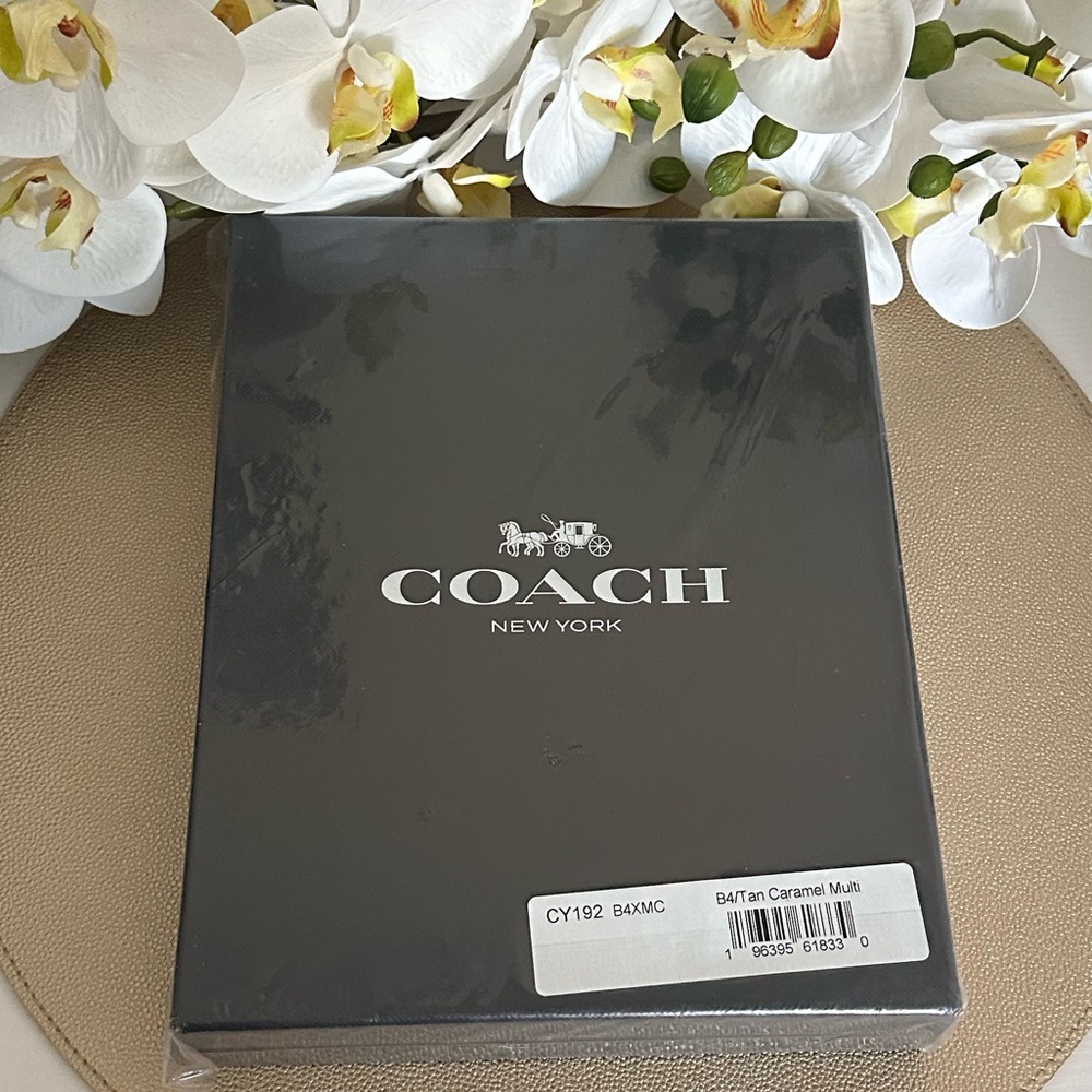 NWT 🦖 Coach LIMITED EDITION 2024 Holiday Notebook With Rexy and Snowman - Picture 4 of 14